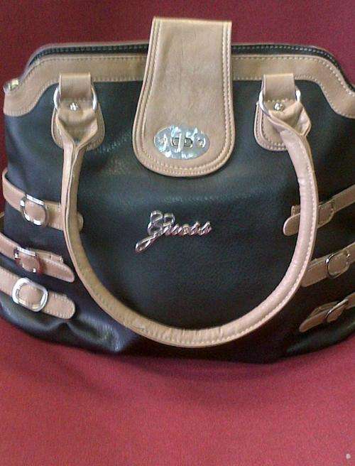 GUESS HANDBAG BLACK