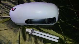 NAIL LAMP - EXCELLENT WORKING CONDITION - SHIPPING R40!
