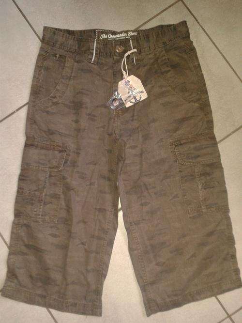 Stunning Brand New Commander Stone harbour EDGARS short - size 28