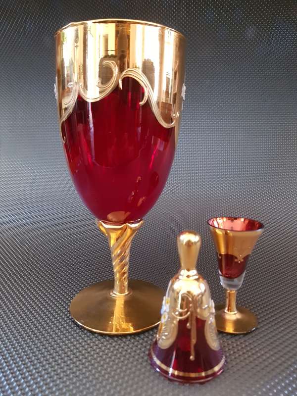 Vintage Venetian Hand Made Ruby Red Murano Glass, Set of Three 24K Gold Leaf - Red Porcelain Flower