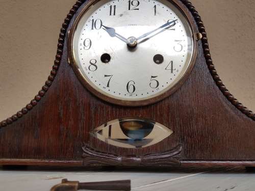 Kienzle Napoleon Hat Mantle Clock