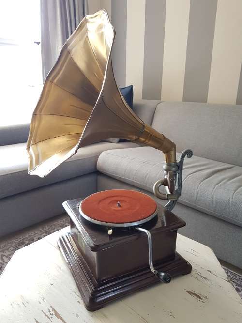 HMV Gramophone