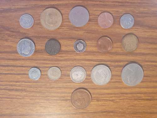 Potluck 16 coins different countries different denominations