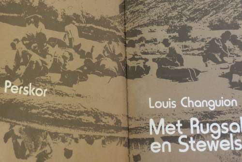 Changuion, Louis.  Met rugsak en stewels.