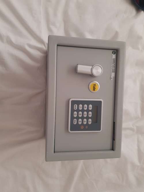 Yale - Small safe