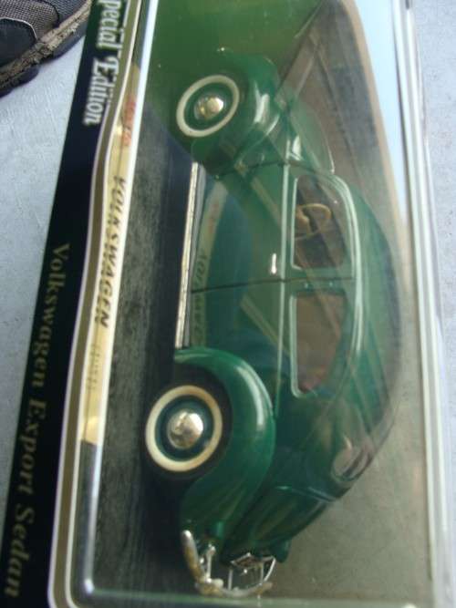 VW Beetle 1951 rear split.