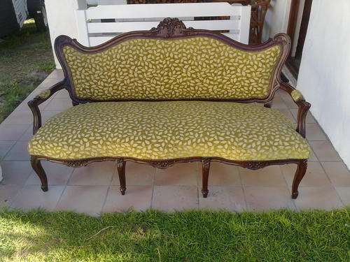 STUNNING COUCH "PRICE REDUCED BARGAIN"