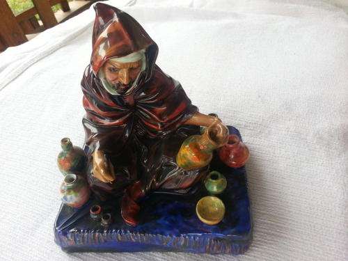 ROYAL DOULTON FIGURINE "THE POTTER" HN 1493