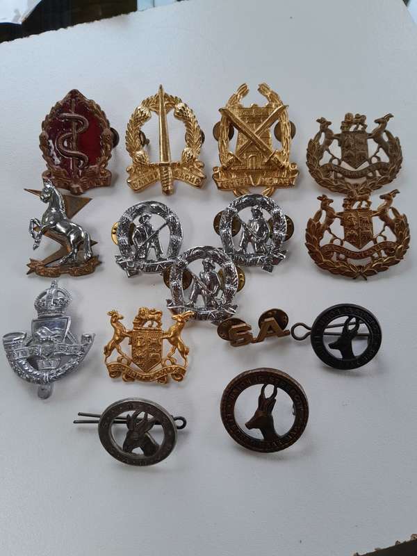 SOUTH AFRICAN MILITARY SERVICE BADGE