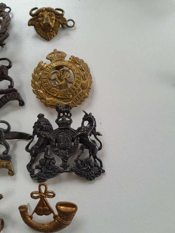 British Military Badges x 11 pieces