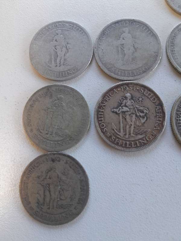 One Shilling x 8 coins