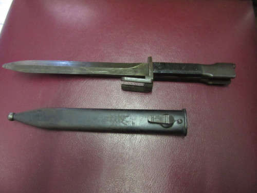 VINTAGE BAYONET-FN