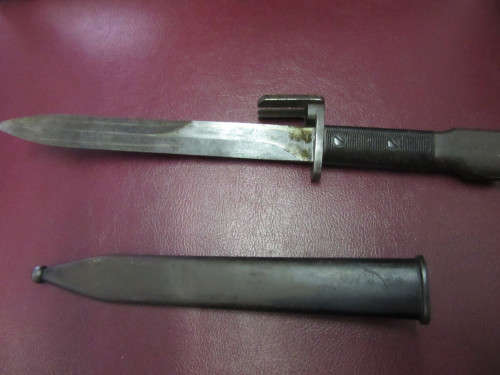 VINTAGE BAYONET-FN