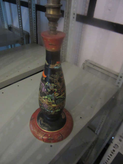 VINTAGE CARLTON WARE W&R STOKE ON TRENT Lamp