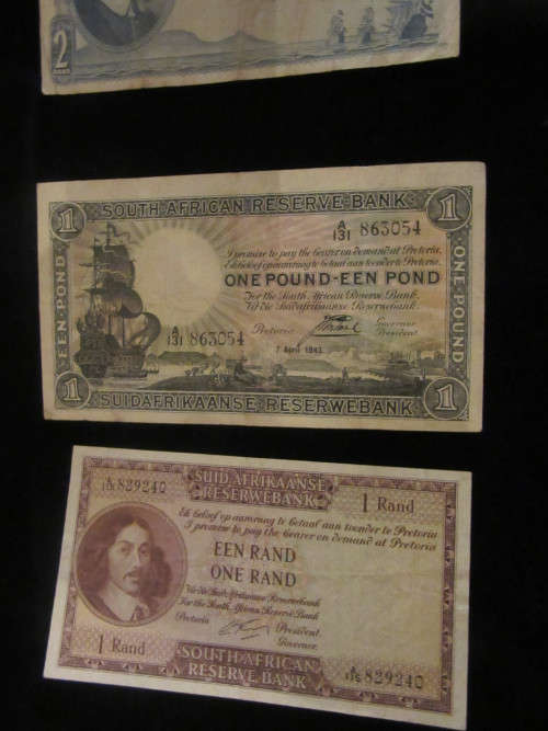LOT OF OLD SOUTH AFRICAN BANK NOTES