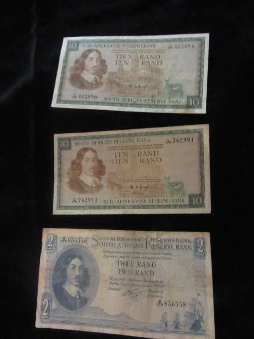 LOT OF OLD SOUTH AFRICAN BANK NOTES