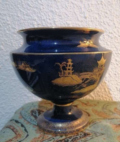 A Rare Wiltshaw and Robinson Carltoware - Gilt Kang Hsi/Milkado Colbalt Jardineer