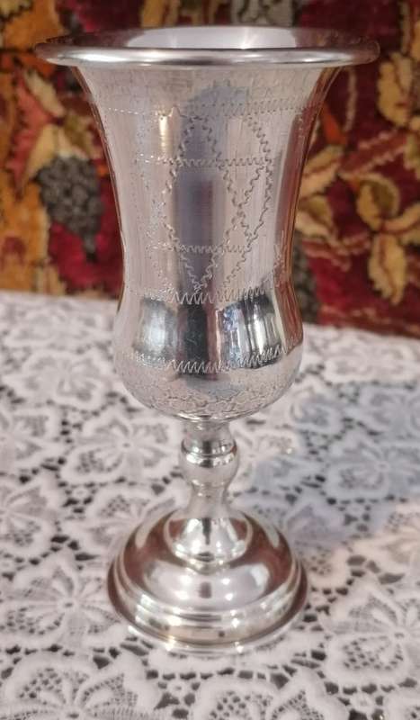 A Lovely traditional Thistle shaped sterling Kiddish Cup