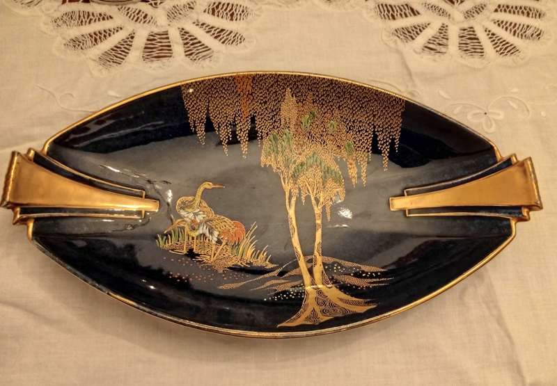 A fine blue royal art deco Carlton ware bowl