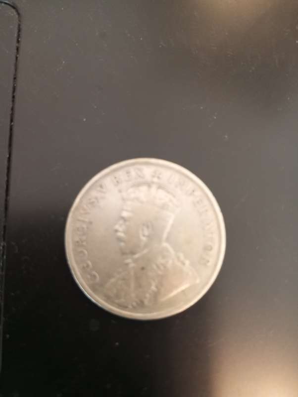 A George v 1933 2 shilling