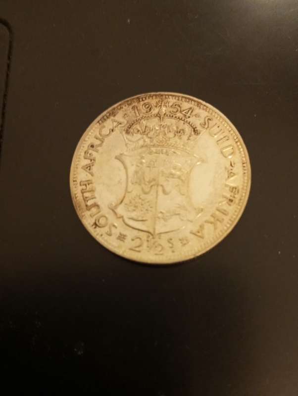 An Elizabeth sa 1954 2& a half shilling