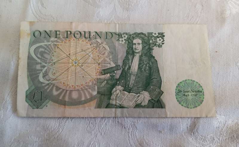 A bank of England 1£ ,Elizabeth head 1981