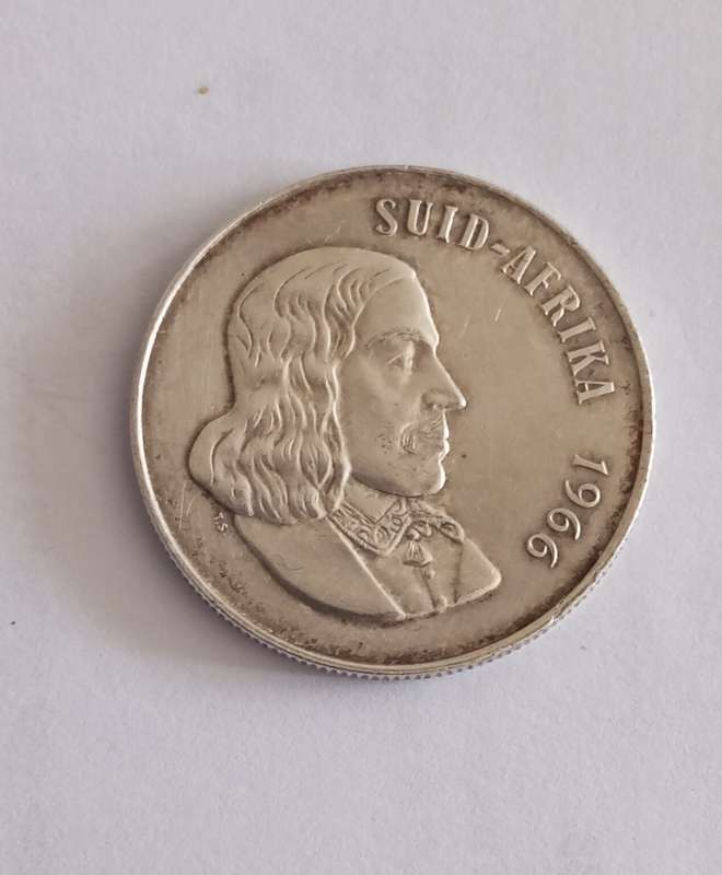 An SA Afrikaans script silver R1 coin