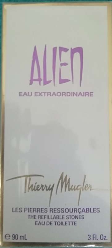 Alien perfume