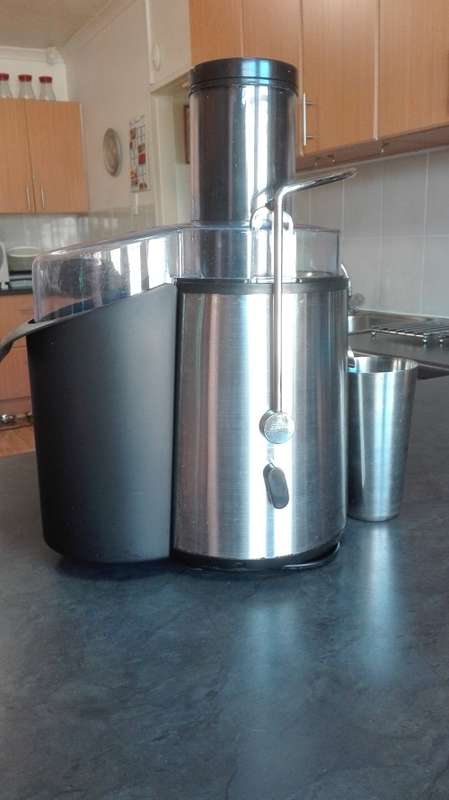 Juice extractor - Russell Hobbs RHJM01