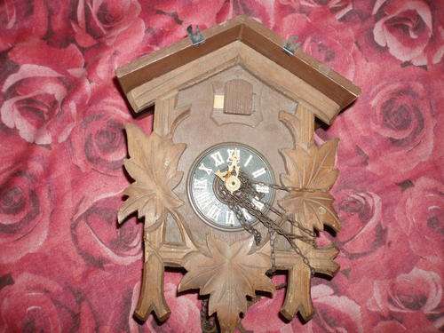 Old Cuckoo clock, 18x24cm, name unknown, for restoring or spares