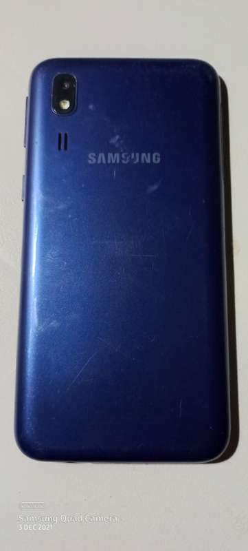Samsung Galaxy J2 -needs screen repair