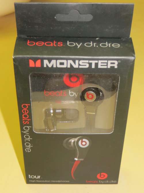 beats by dr.dre High Resolution in-ear headphones tour(Monster) Black