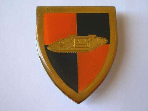 SCHOOL OF ARMOUR SHOULDER FLASH (3 pins)