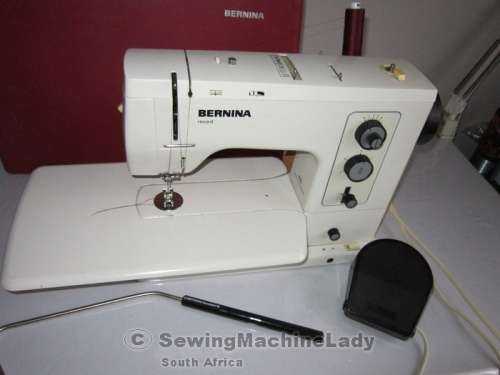 BERNINA RECORD 830 SEWING MACHINE (SWISS MADE)was R4300