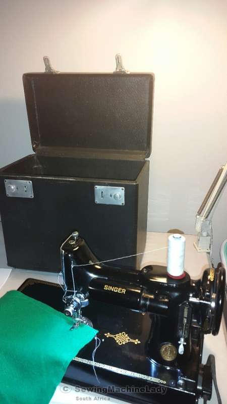 SINGER 221K PORTABLE SEWING MACHINE (1952)