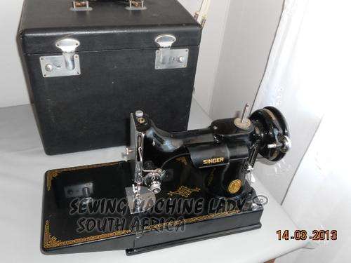 SINGER FEATHERWEIGHT SEWING MACHINE 221-1 (1948)