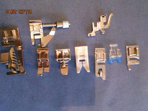 8 PRESSER FEET  & ADAPTER SHANK FOR SEWING MACHINE