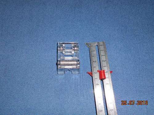 SNAP ON  ROLLER PRESSER FOOT  FOR SEWING MACHINE