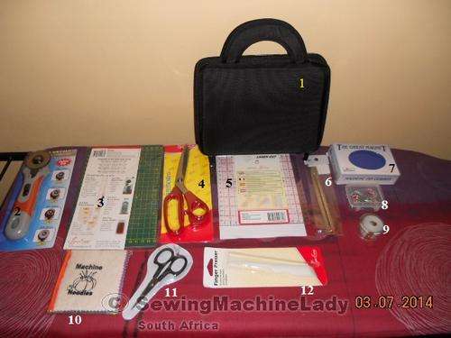 SEWING KIT in BAG