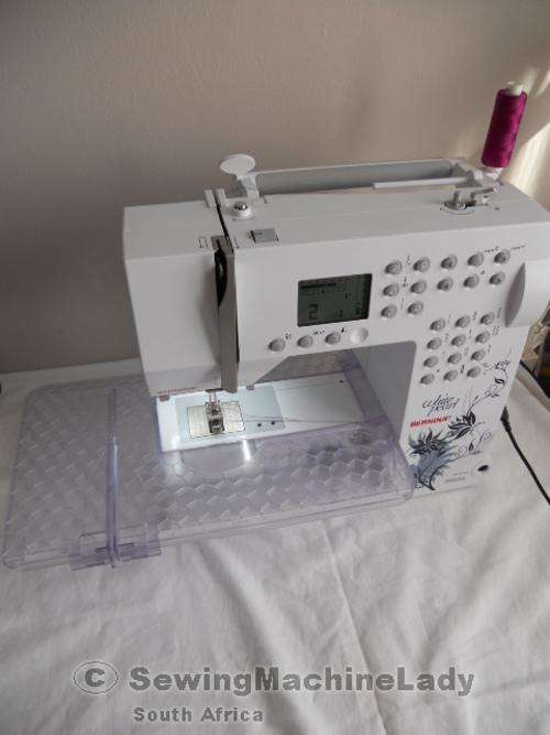 BERNINA ACTIVA 230  WHITE PEARL (LIMITED 3300 IN THE WORLD)
