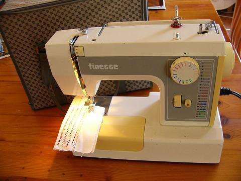 FINESSE SEWING MACHINE S/N 83100066