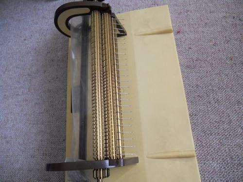 READ PLEATERS - SMOCKING MACHINE -  24 NEEDLES