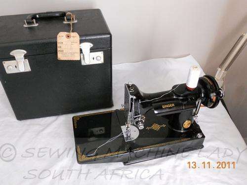 SINGER FEATHERWEIGHT 221K SEWING MACHINE 1950