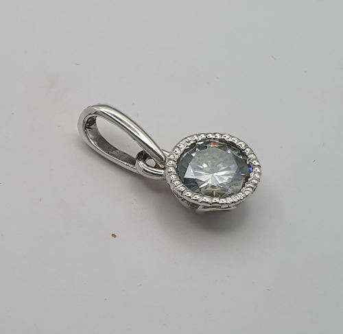 1.7ct Moissanite Pendant *hand made