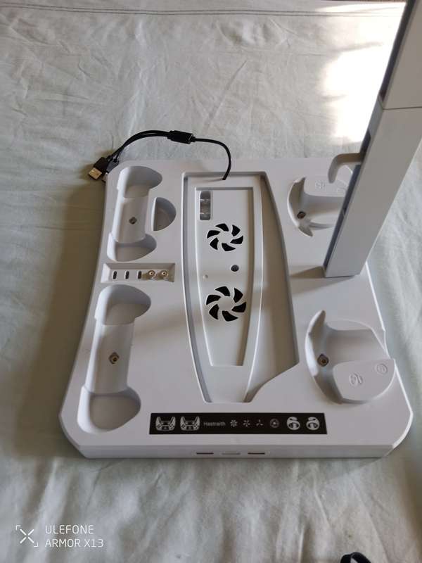Ps5 VR2 plus cooling stand (no console)