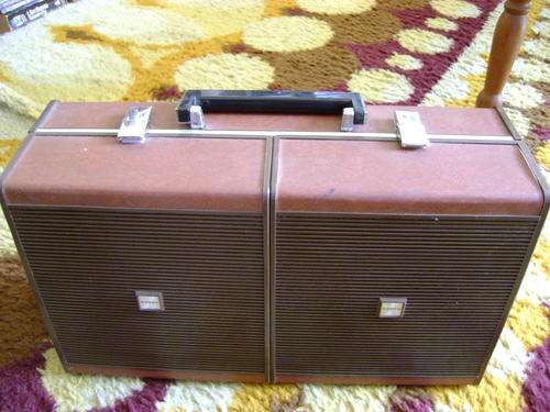 Bakelite Sanyo Stereo Radio Phonograph