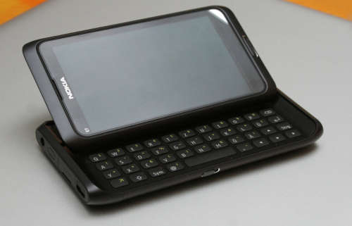Nokia E7