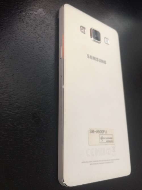 Like New Samsung Galexy A5  White