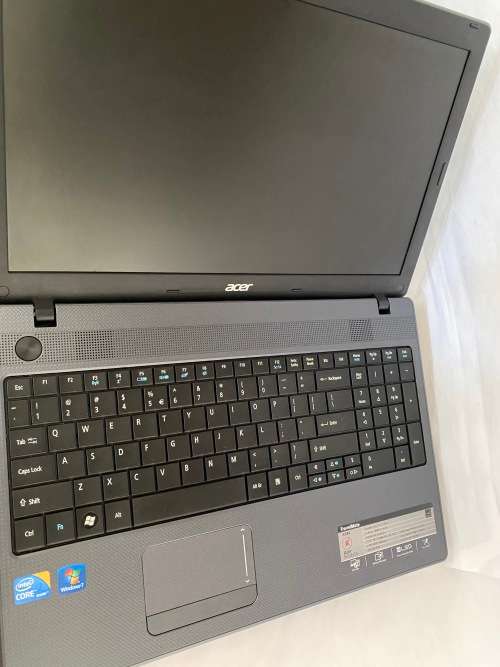 *LIKE NEW**ACER TRAVELMATE 5744 INTEL CORE - i3 | 8GB RAM | 500GB HDD | HD 15.6 LED LCD*