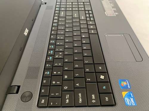 *LIKE NEW**ACER TRAVELMATE 5744 INTEL CORE - i3 | 8GB RAM | 500GB HDD | HD 15.6 LED LCD*